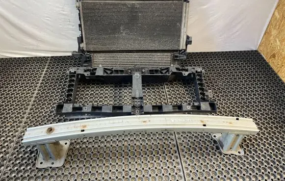 Renault Trafic III (X82) Radiator support slam panel 