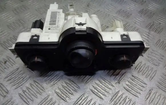 Renault Megane II Interior fan control switch 69420001
