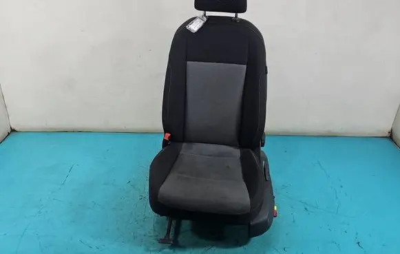 Volkswagen Golf VII Front driver seat IMPRK1562903