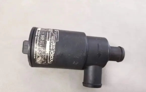Audi 100 S4 C4 Idle control valve (regulator) 048133455