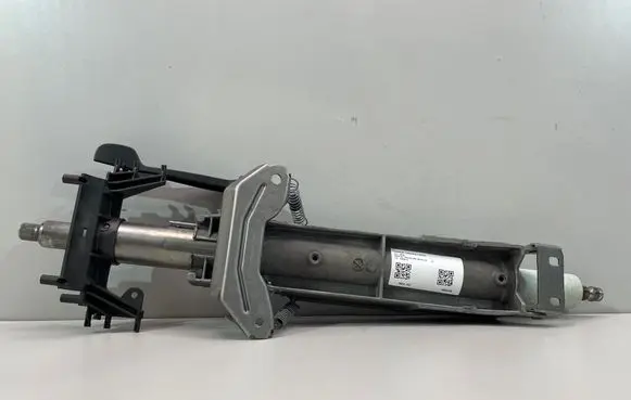 BMW 3 F30 F35 F31 Steering wheel axle 6858559
