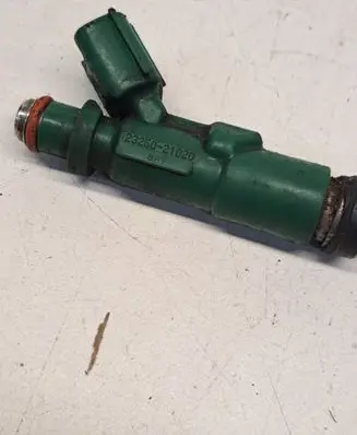 Toyota Prius (XW20) Fuel injectors set 2325021020