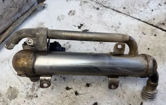 Volkswagen Golf V EGR valve cooler 03G131512S