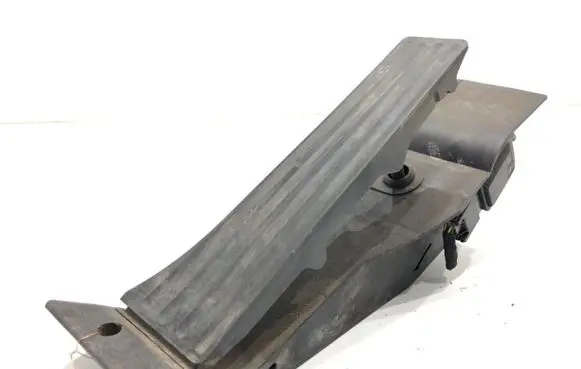 BMW 5 E60 E61 Accelerator throttle pedal 6772646