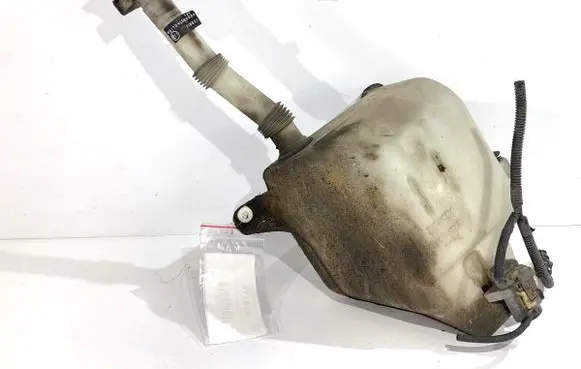 Honda Accord Windshield washer fluid reservoir/tank 