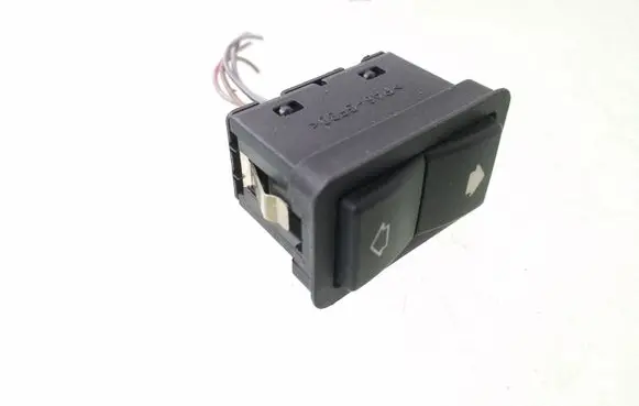 BMW 5 E39 Electric window control switch 8368974