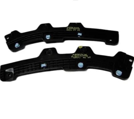 Mazda MX-30 Fender mounting bracket DN4F51U34