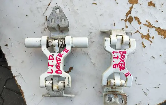 Peugeot Boxer Loading door hinge set 