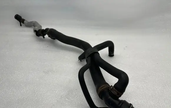 Audi A3 S3 8P Engine coolant pipe/hose 1K0122291A 1k0122291b