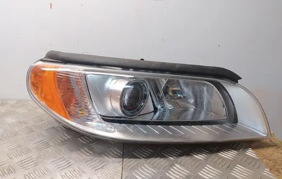 Volvo S80 Headlight/headlamp 31214348
