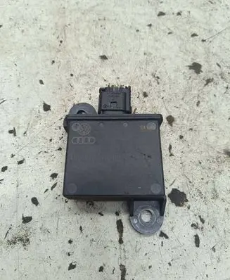 Volkswagen Touareg II Tire pressure sensor 7PP907283 52623047 002BE00001