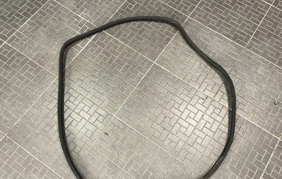 Jeep Grand Cherokee WL Rubber seal rear door
