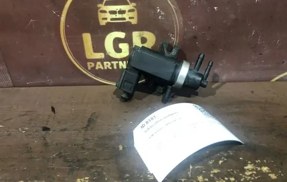 Volkswagen Golf IV Turbo solenoid valve 1J0906627
