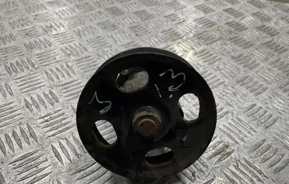 Opel Astra J Water pump 1324126084