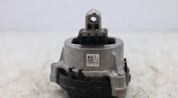 BMW X6 G06 Engine mounting bracket 9429393