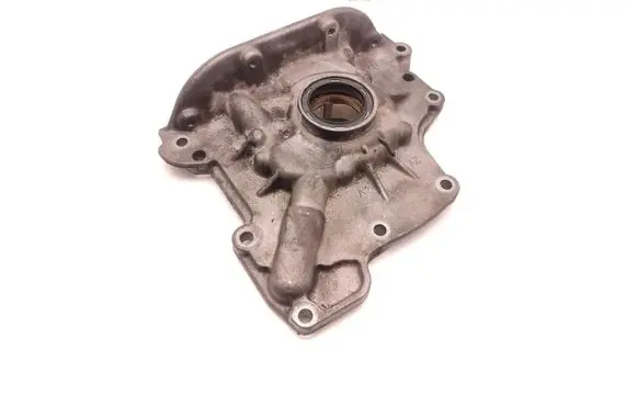 Volkswagen Golf VI Oil pump 036115105D