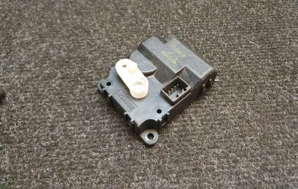 KIA Rio Air flap motor/actuator H400730590