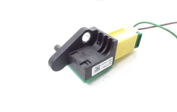Volkswagen PASSAT B7 Airbag deployment crash/impact sensor 5N0959351B
