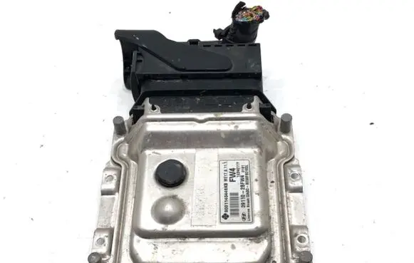 Hyundai i30 Engine control unit/module ECU 39110-2BFW4