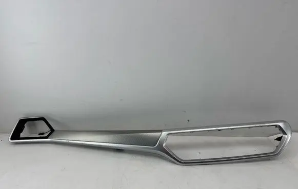 BMW 3 G20 G21 Dashboard glove box trim 6848620