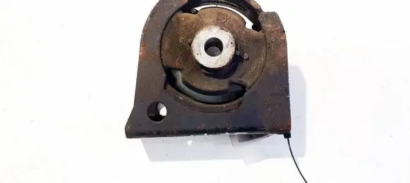 Toyota Avensis T270 Engine mount bracket 