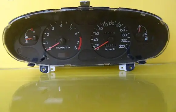 Hyundai Lantra I Speedometer (instrument cluster) 71111300