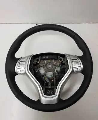 Renault Alaskan Steering wheel 484305JV2A 962C 006M9F