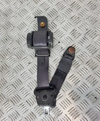 Hyundai Terracan Rear seatbelt