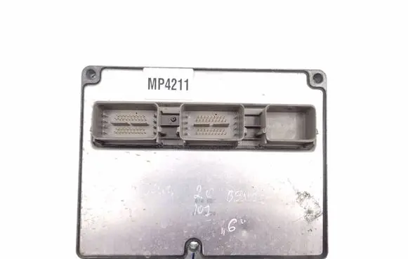 Ford Focus Engine control unit/module 4M5112A650VF ER2B7GBMPJSB