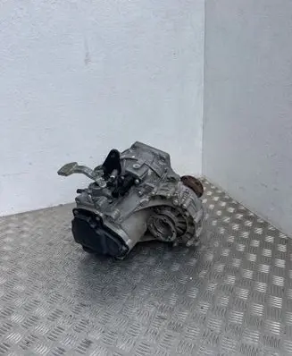 Volkswagen Caddy Manual 5 speed gearbox LZY