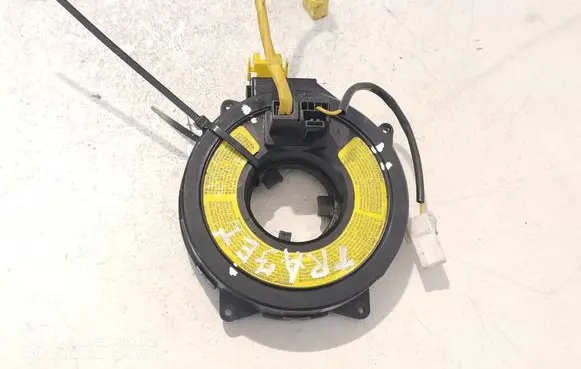 Hyundai Trajet Airbag slip ring squib (SRS ring) DC000090063