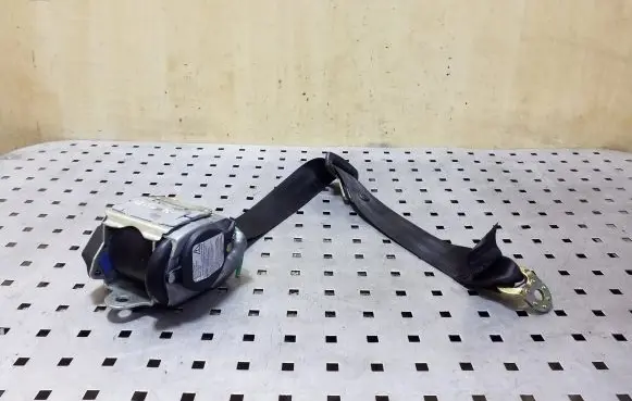 Audi A6 S6 C5 4B Rear seatbelt 4B9857805C