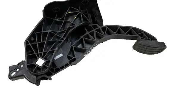 Peugeot 3008 II Clutch pedal 9676726380