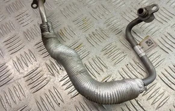 BMW X1 F48 F49 Coolant pipe/hose 7617534