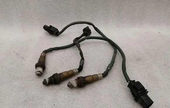 Mercedes-Benz C W204 Lambda probe sensor A0035427018 A0045420718