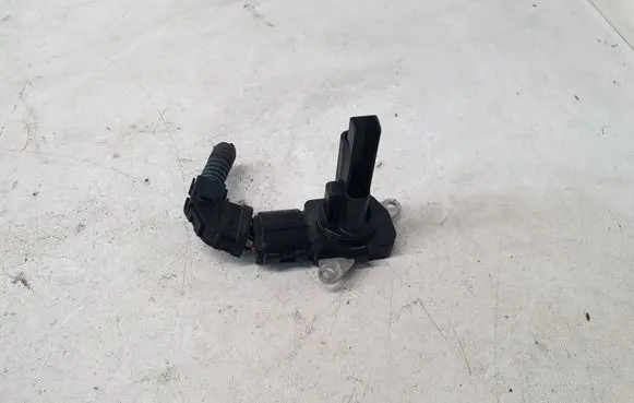 Toyota Verso Mass air flow meter 2220437010 1974005080