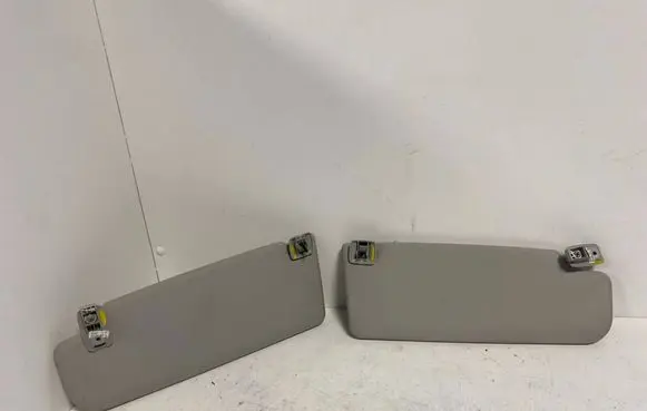 Volkswagen Golf V Sun visor 1K0857552H 1K0857551L