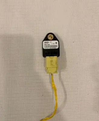 Hyundai i30 Airbag deployment crash/impact sensor 95920A6000 A6HLA2EY50209