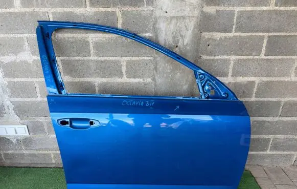 Skoda Octavia Mk3 (5E) Front door