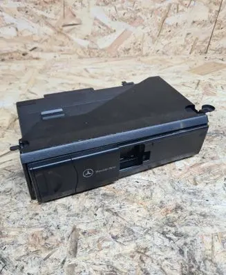 Mercedes-Benz CLK A209 C209 CD/DVD changer A2038209089 MC3010