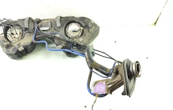 Mercedes-Benz GLK (X204) Fuel tank A2044760826