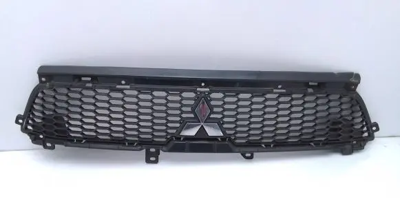 Mitsubishi Outlander Front bumper upper radiator grill 6402A198