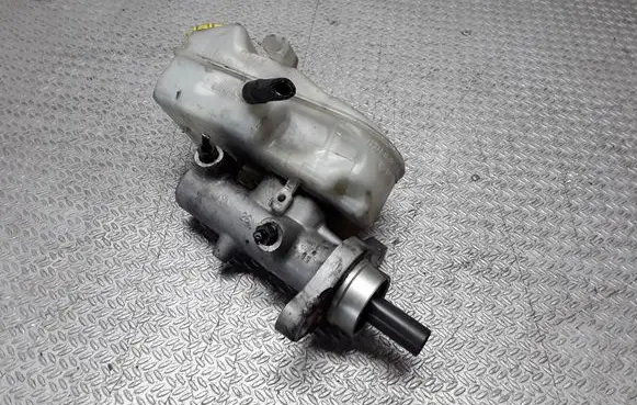 Volkswagen Transporter - Caravelle T5 Master brake cylinder 7H0611303A