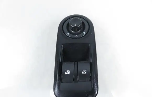 Renault Master II Electric window control switch 8200206602