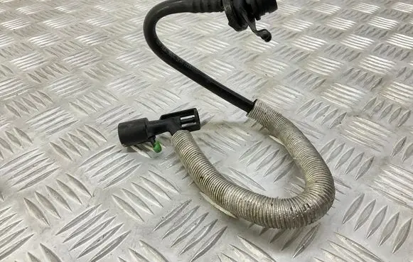 Audi TT TTS Mk2 Vacuum line/pipe/hose 8J0611931K