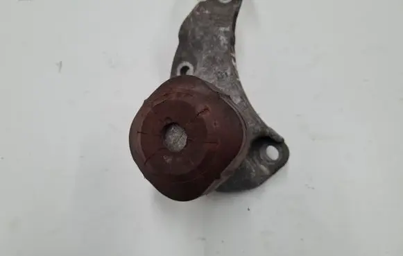 Audi A6 S6 C6 4F Engine mounting bracket 4F0199343M