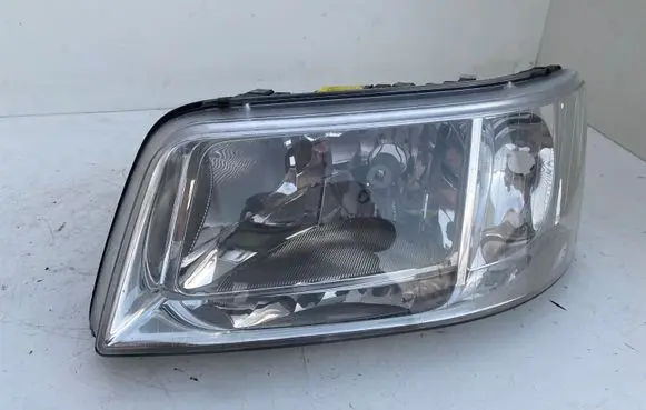 Volkswagen Transporter - Caravelle T5 Headlight/headlamp 7H1941015J