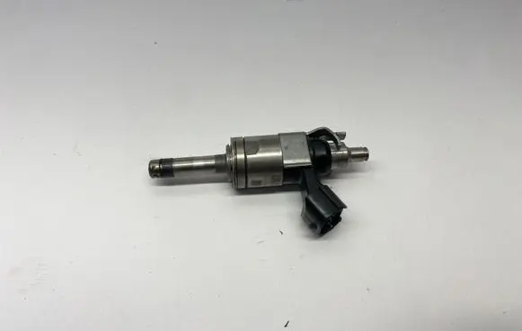Ford Mustang VI Fuel injector JR3E9G929BA