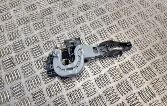 KIA Ceed Rear door exterior handle/bracket 