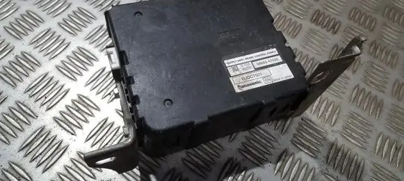 Toyota Prius (XW20) Brake system control unit/module 8968047020 89680-47020